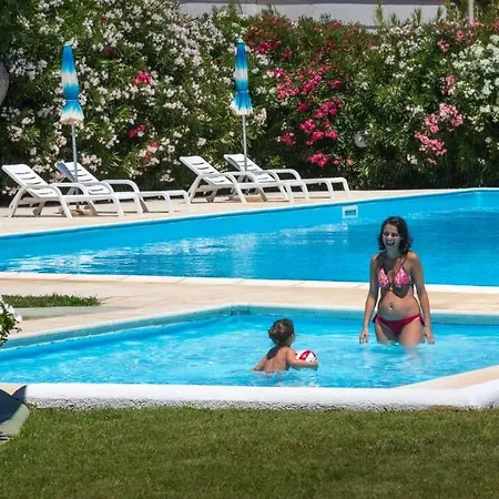 منتجع Club Barbara أوستوني